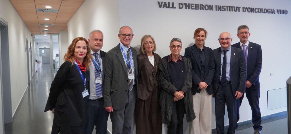 Visita ministra sanidad VHIO_grupo